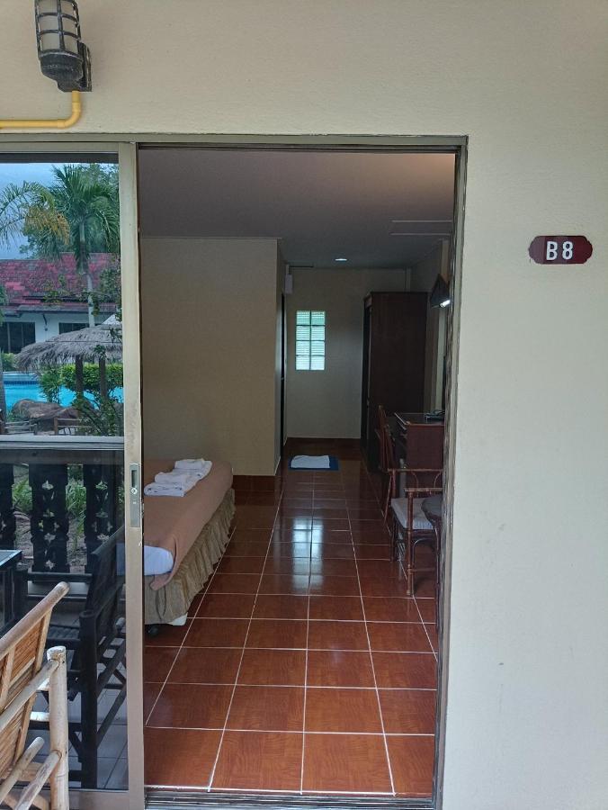 Ban Nam Mao Resort Praia de Jomtien Exterior foto