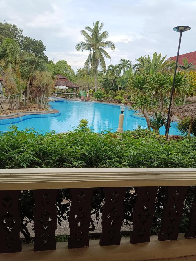 Ban Nam Mao Resort Praia de Jomtien Exterior foto