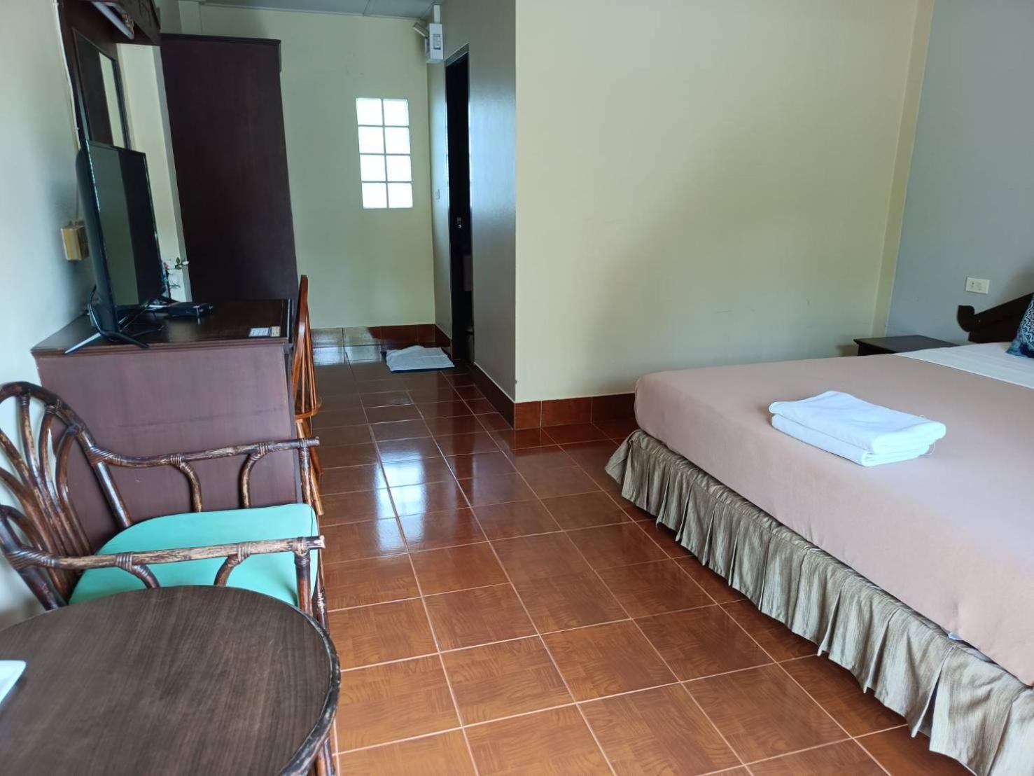 Ban Nam Mao Resort Praia de Jomtien Exterior foto