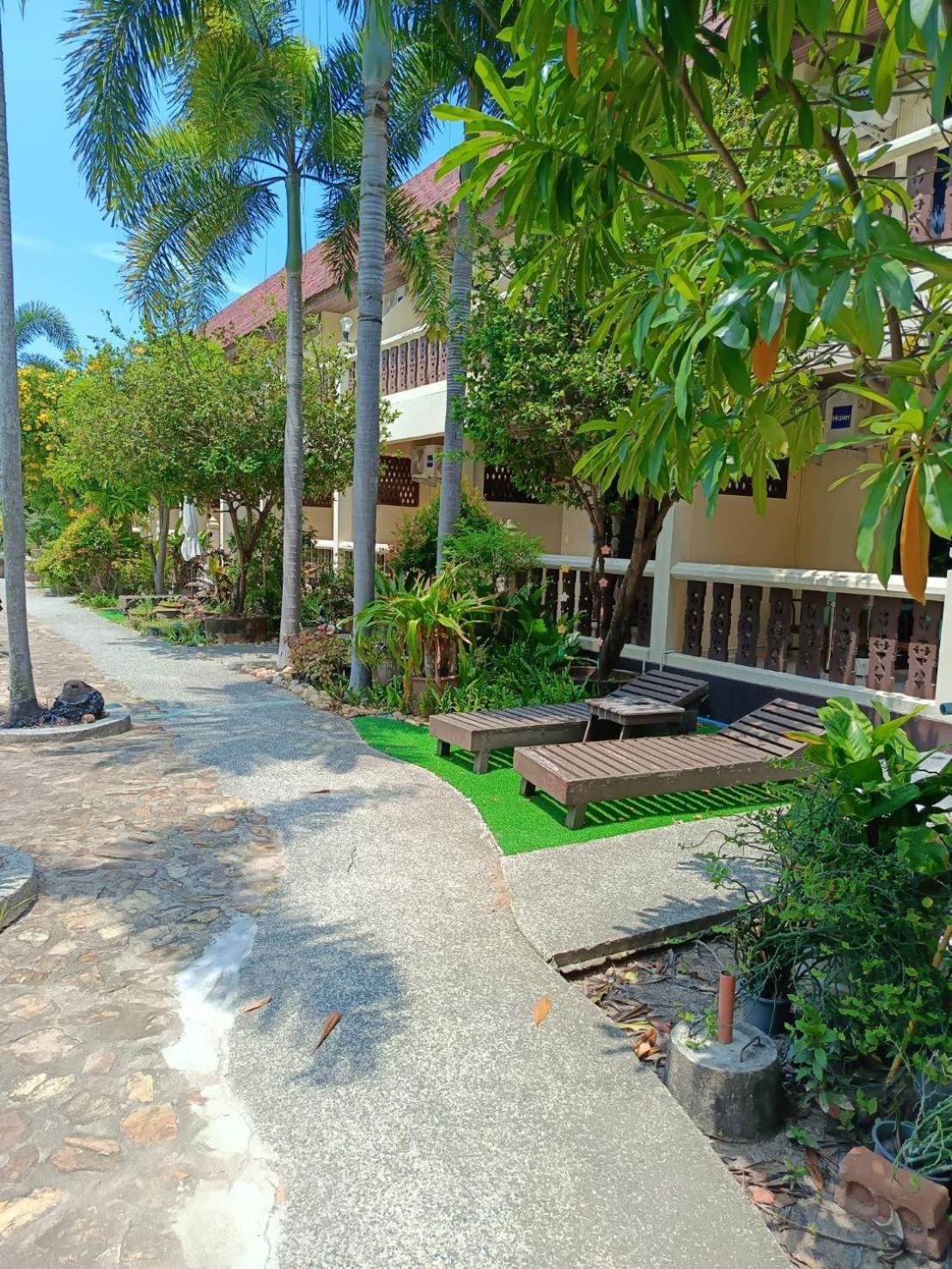 Ban Nam Mao Resort Praia de Jomtien Exterior foto