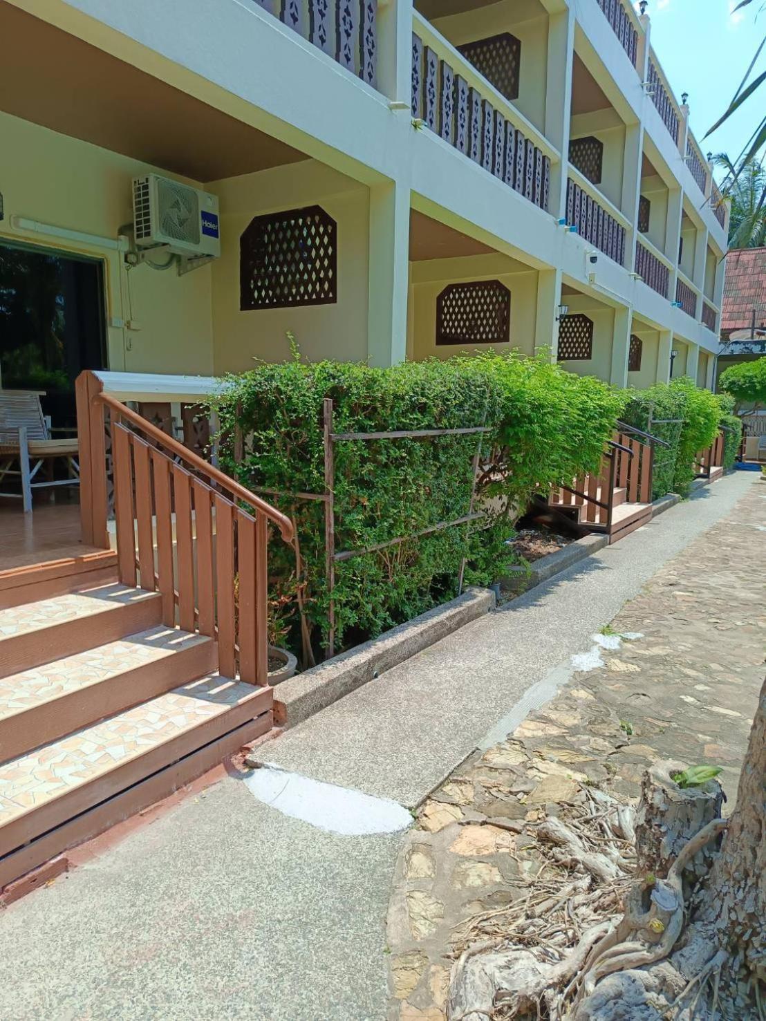 Ban Nam Mao Resort Praia de Jomtien Exterior foto